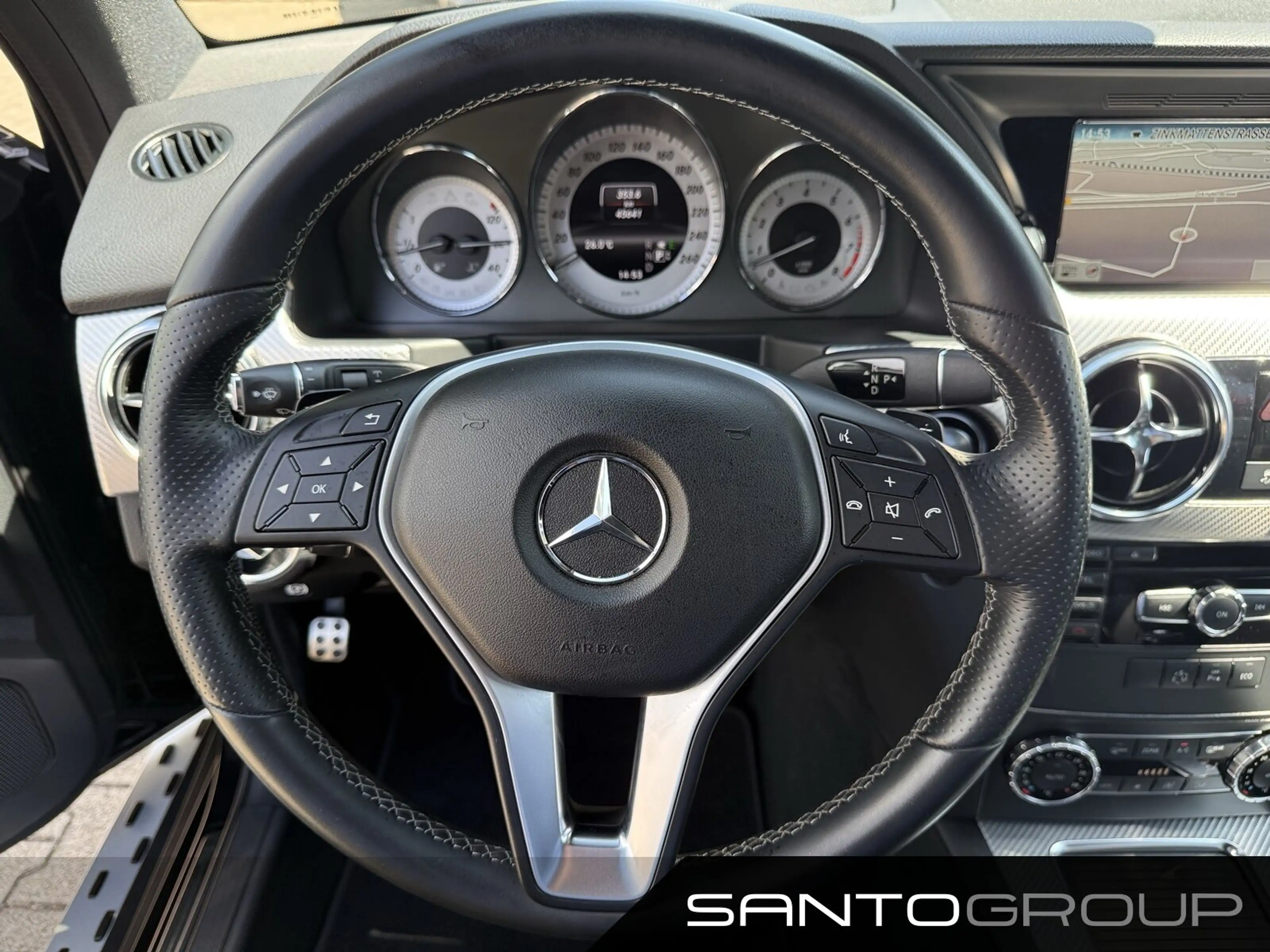 Mercedes-Benz GLK 350 GLK 350 4MATIC AMG Line AHK Memory SHZ BT — photo 12
