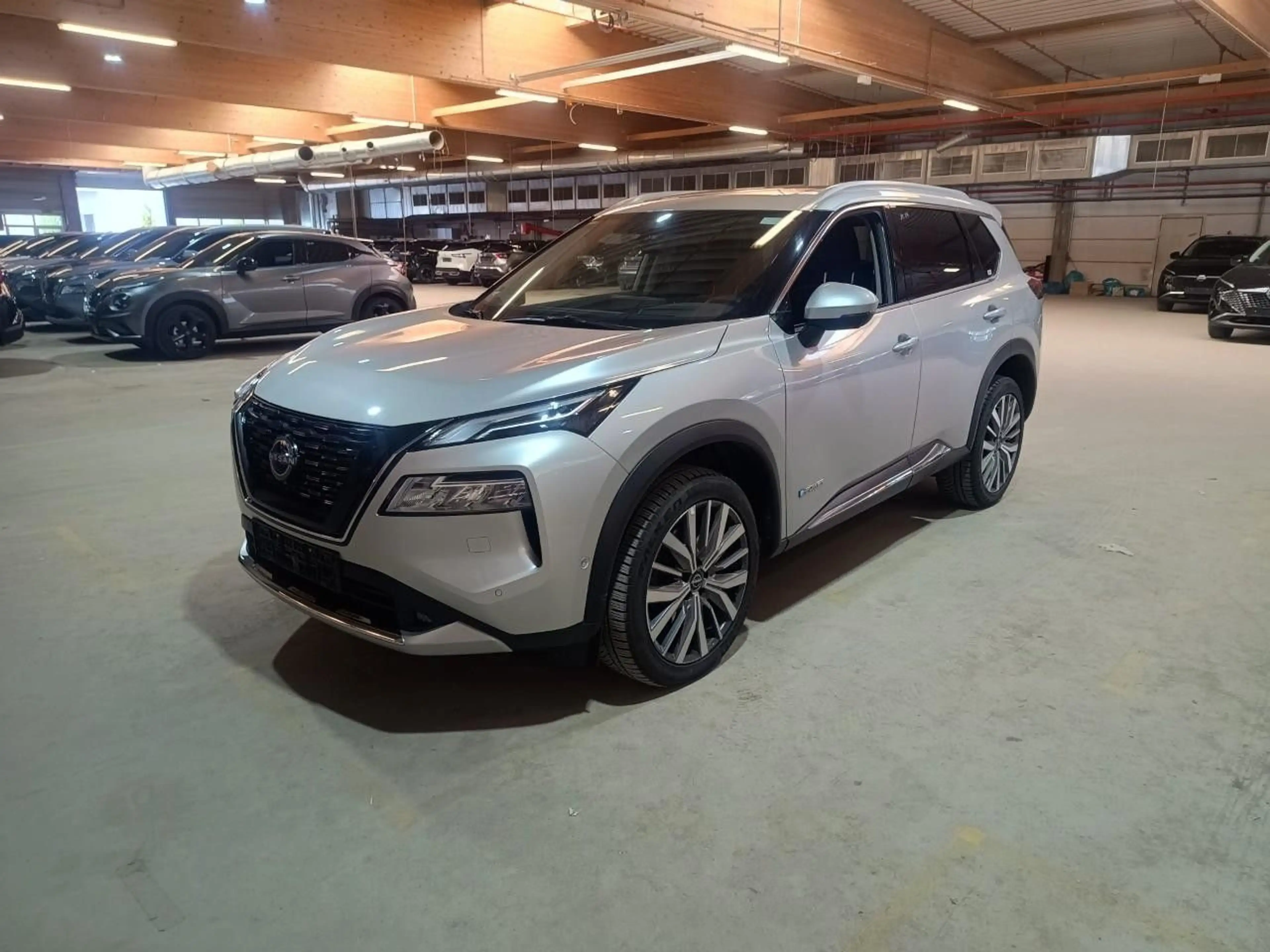 Nissan X-Trail e-Power e-4orce Tekna+ Panorama — photo 4