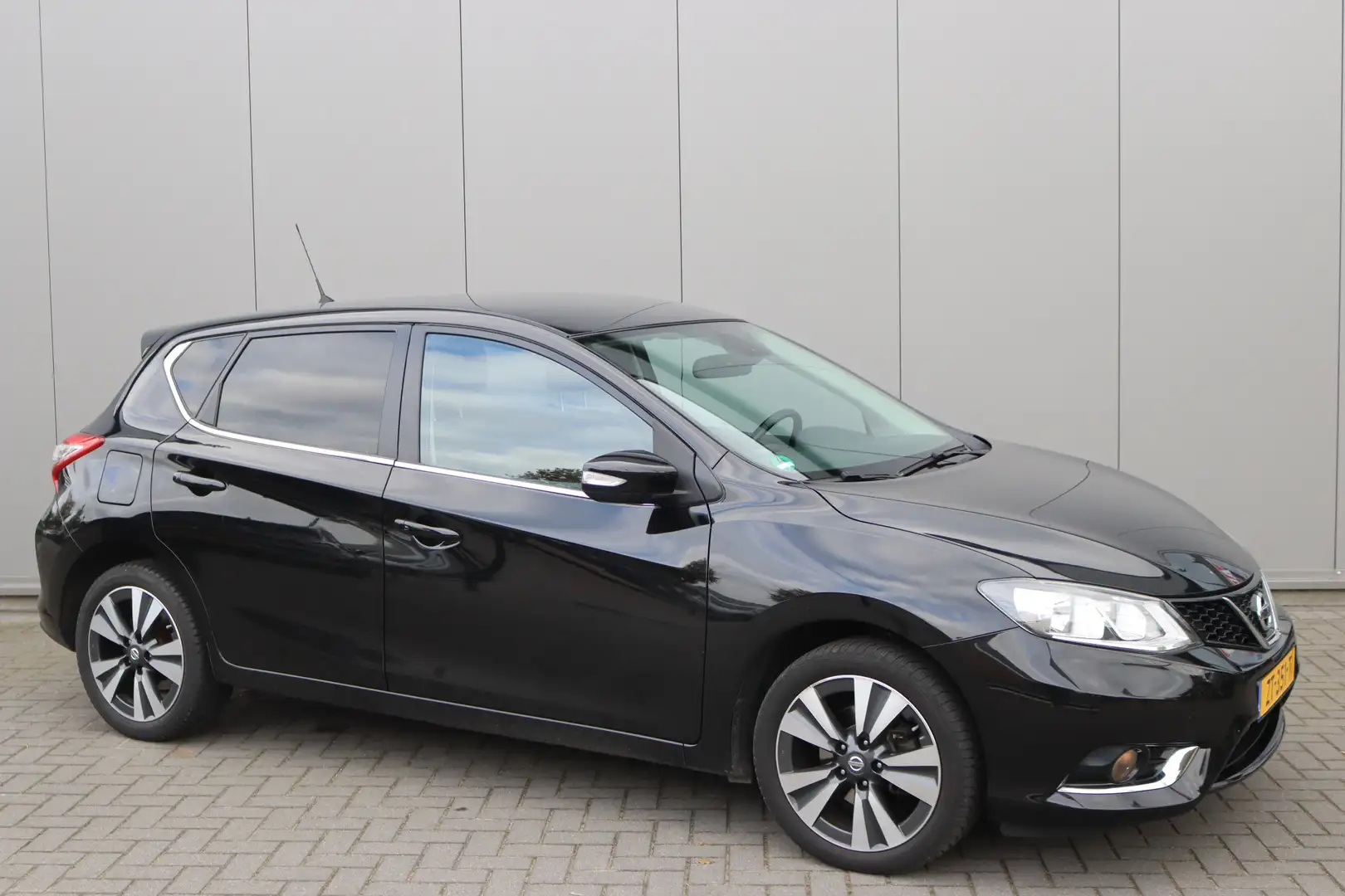 Nissan Pulsar 1.2 DIG-T 116PK N-Connecta Navigatie/Camera/Keyfre Noir - 2