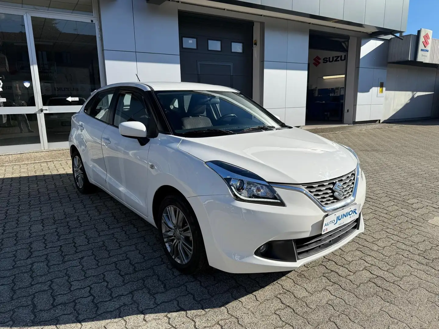 Suzuki Baleno Baleno II 2016 1.2 vvt dualjet B-Cool Bianco - 2