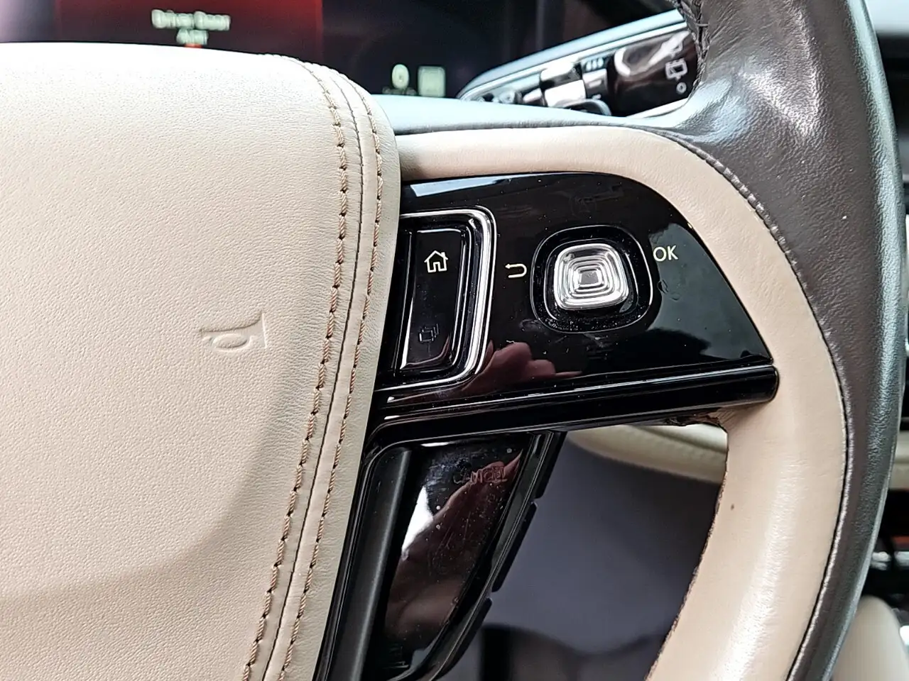 Lincoln Aviator снимка Lincoln Aviator