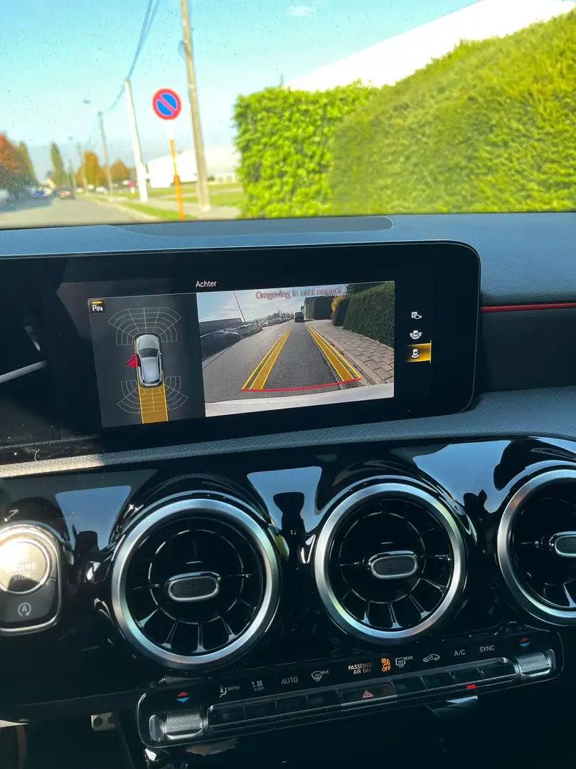 Mercedes-Benz A 200 7G-DCT Advanced AMG Line - 1
