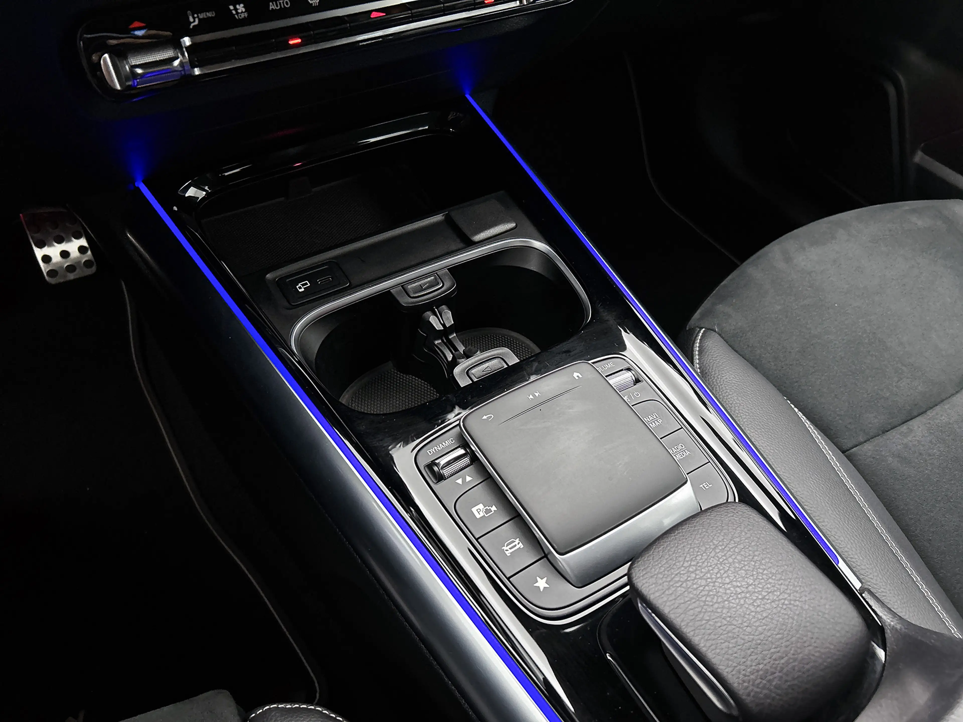 Mercedes-Benz B 250 e AMG Plug-In Hybride LIchtmetalen velgen | naviga — photo 11