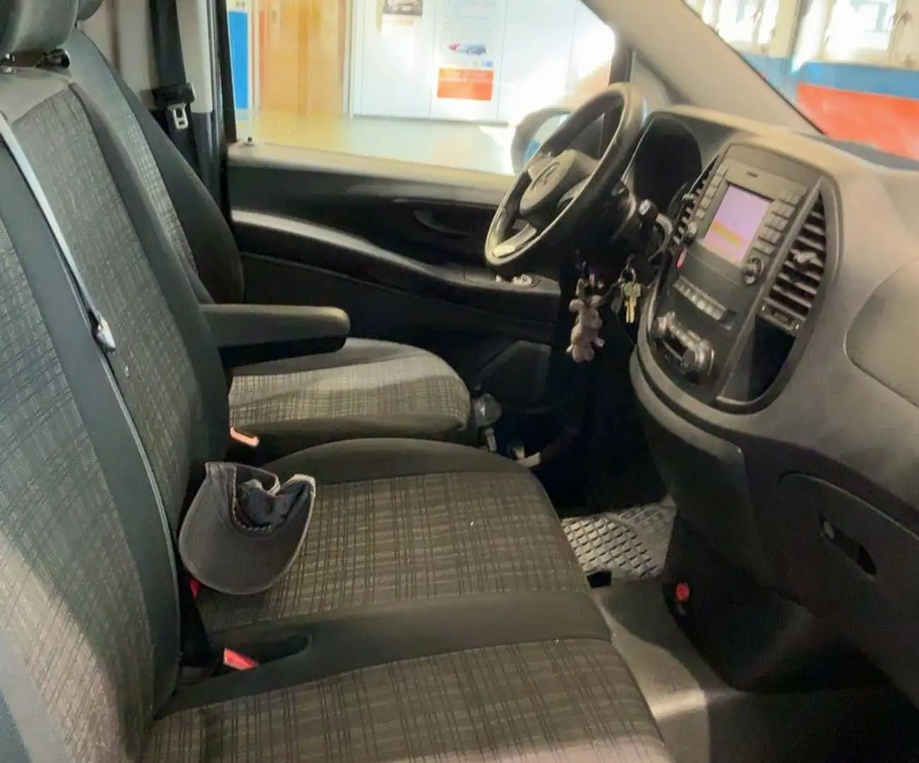 Mercedes-Benz Vito Mixto 119*4MATIC*lang*Standheiz*LED*AHK Braun - 2