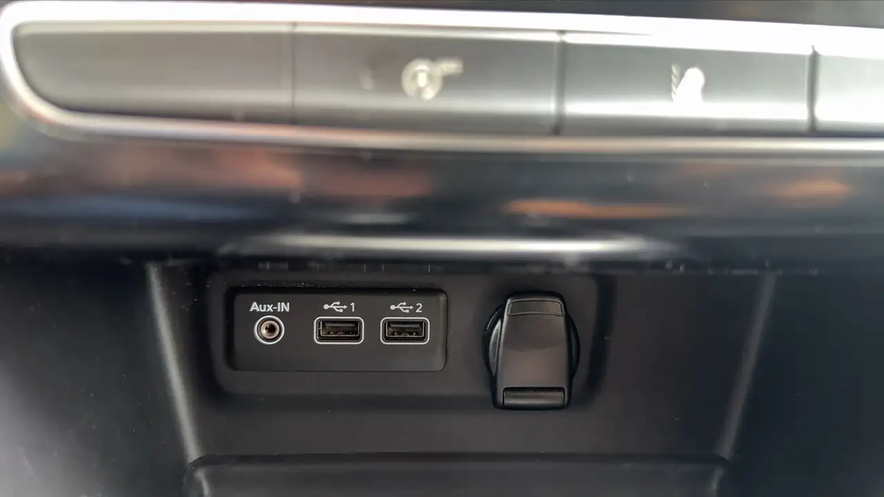 Renault Megane Berline — photo 26