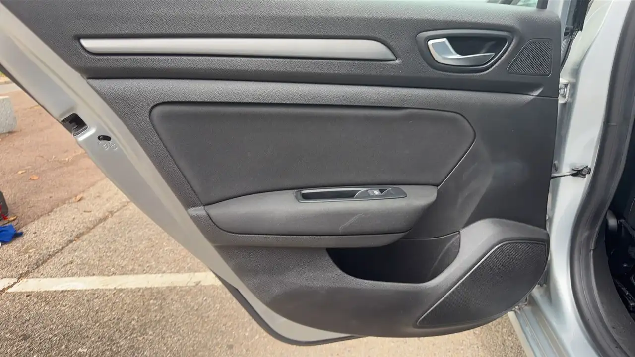 Renault Megane Berline — photo 28