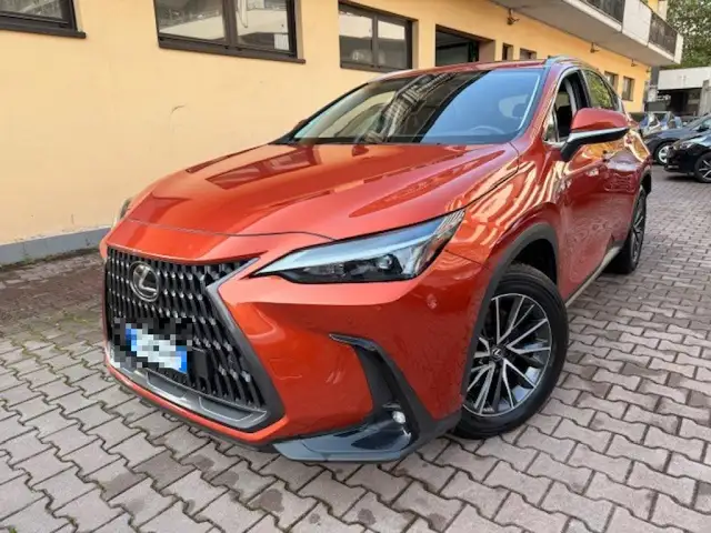 Lexus NX 300h NX Hybrid 4WD Premium +