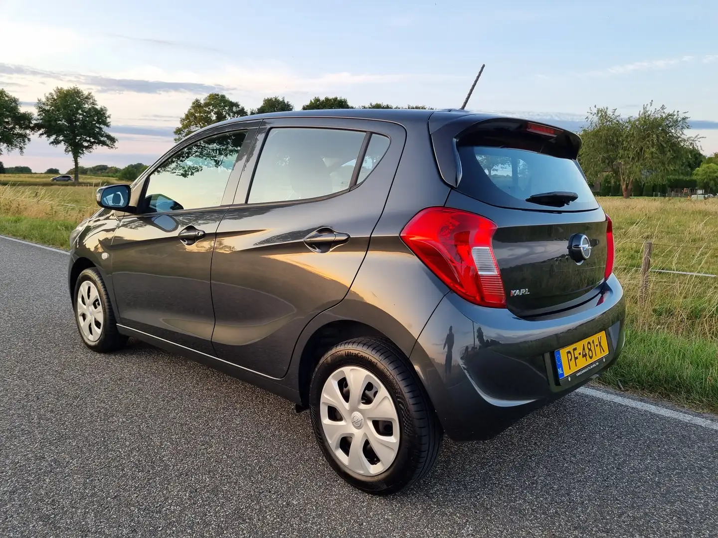 Opel Karl 1.0 ecoFLEX Edition/AIRCO/Cruise/Winterset/NAP! Grijs - 2
