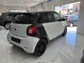 smart forFour BRABUS STYLE BICOLOR EDITION 0.9 BEN 90CV TWINAMIC Weiß - thumbnail 4