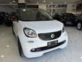 smart forFour BRABUS STYLE BICOLOR EDITION 0.9 BEN 90CV TWINAMIC Weiß - thumbnail 1