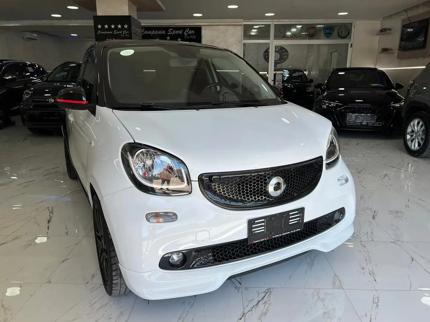 smart forFour BRABUS STYLE BICOLOR EDITION 0.9 BEN 90CV TWINAMIC Weiß - 1