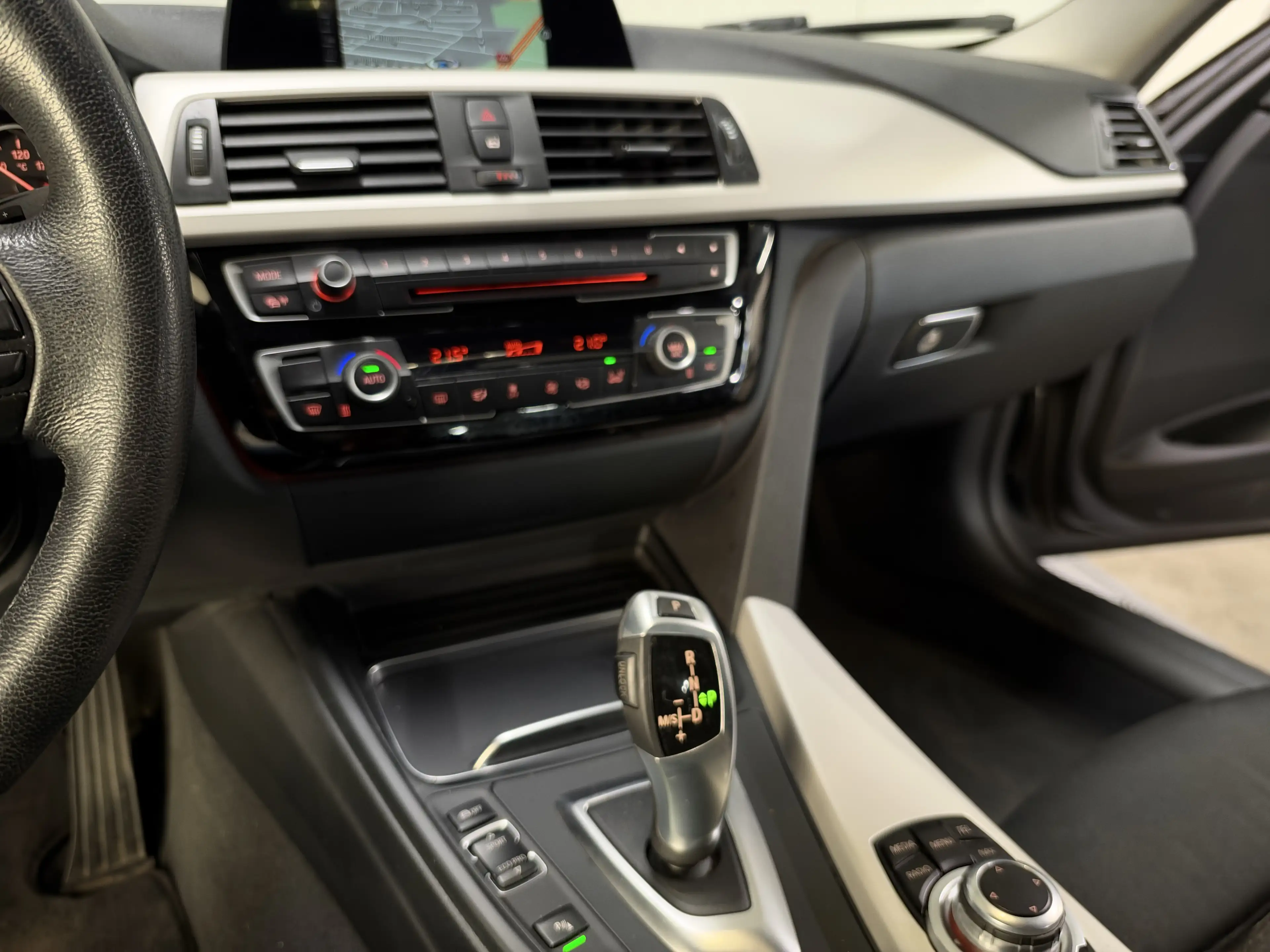 BMW 318 3-serie 318i Aut Sedan | Executive | Navi | Led — photo 12
