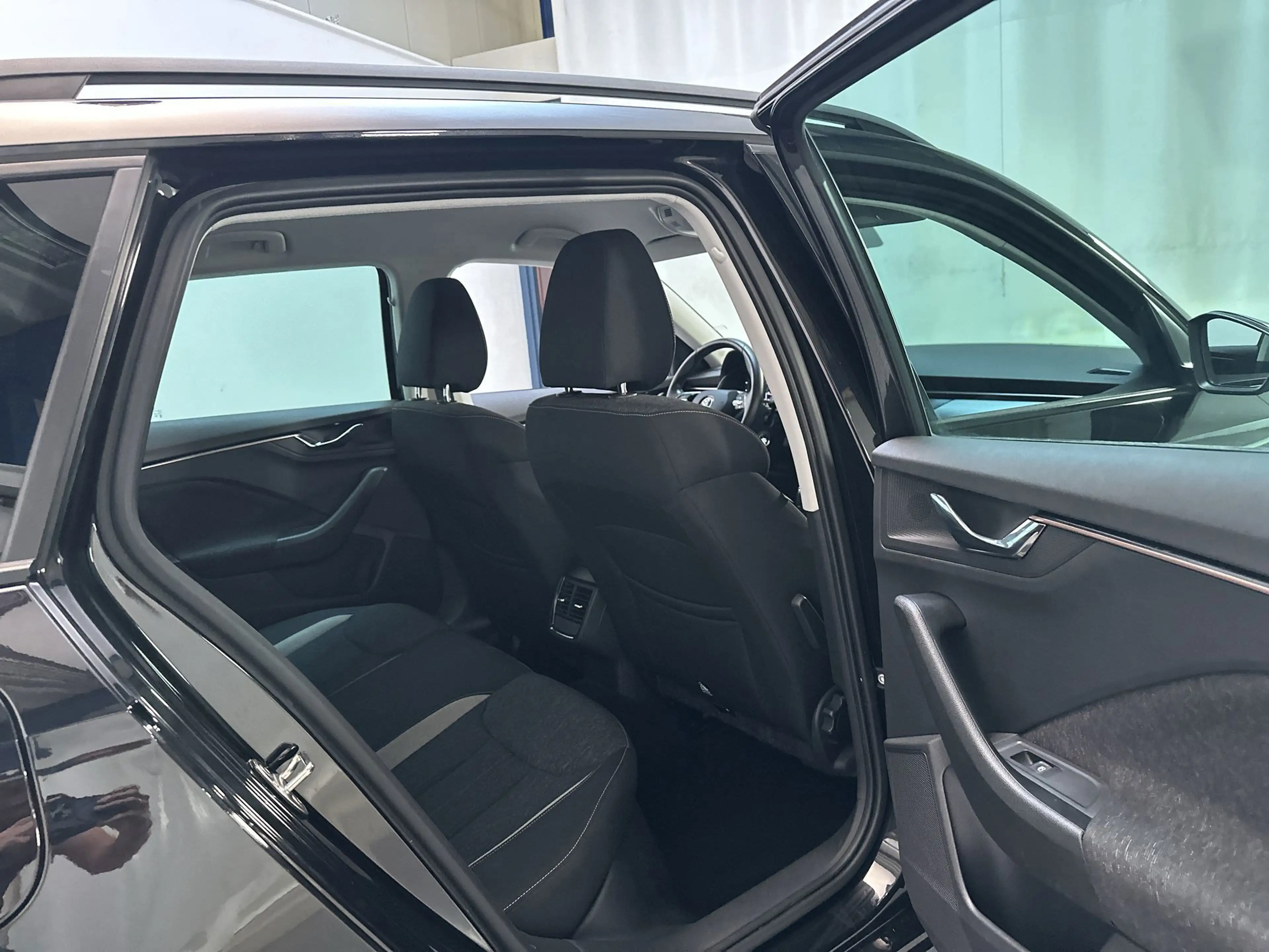 Skoda Kamiq 1.0 TSI 110pk DSG Business Edition LED Virtual Coc — photo 16