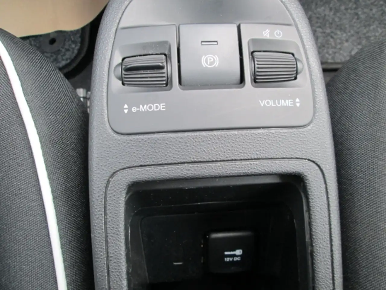 Fiat 500 E 118 PS Kamera DAB Android Apple CarPlay, миниатюра 17