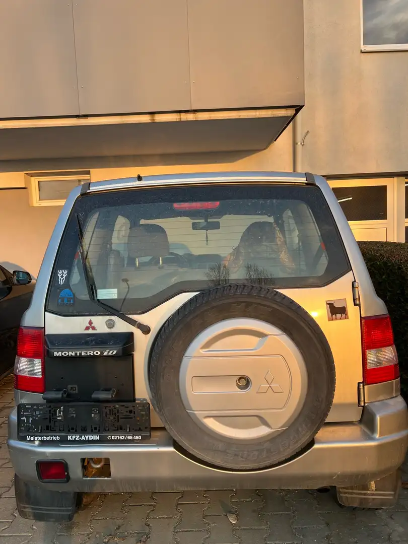 Mitsubishi Pajero Pinin IO-H6W - 2