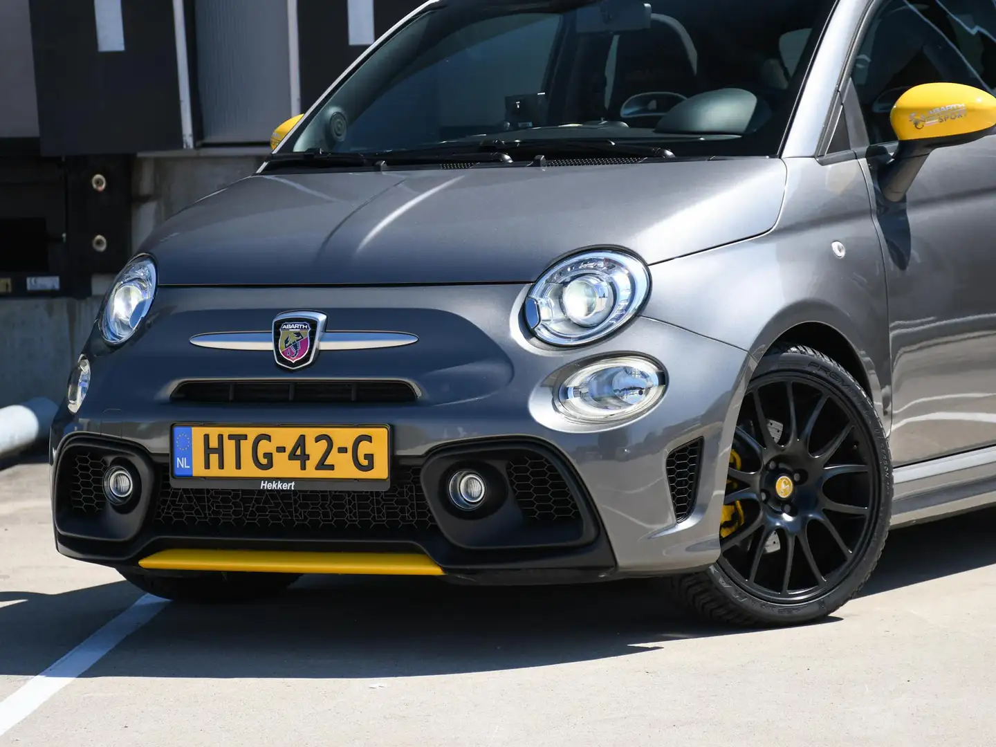 Fiat 500 Abarth Cabrio 595 Pista 1.4 T-Jet 160pk SOFT-TOP | 17''LM Gris - 2