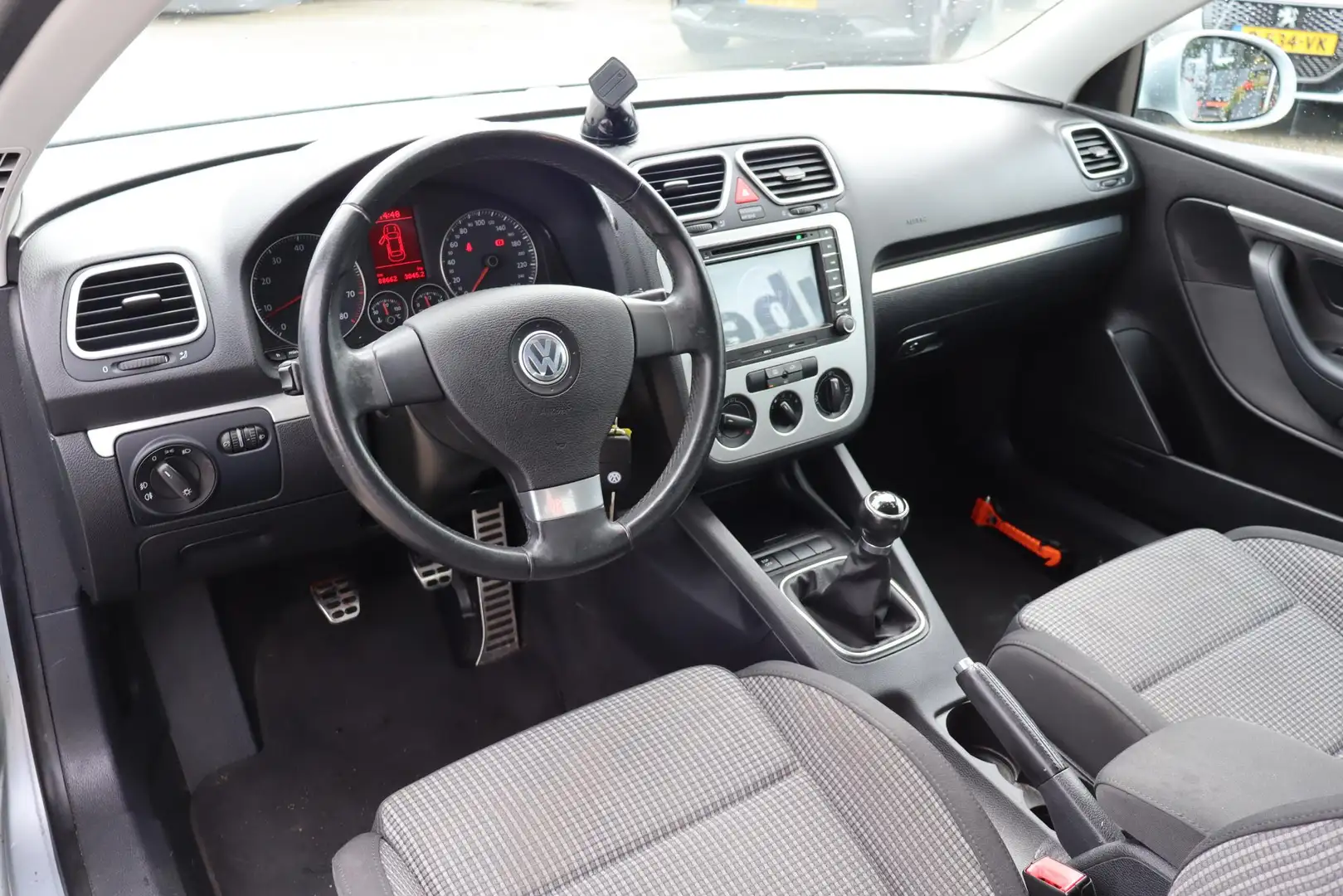 Volkswagen Eos 2.0-16v FSI !!Zie Opmerking!! Airco, Cruise contro Grijs - 2