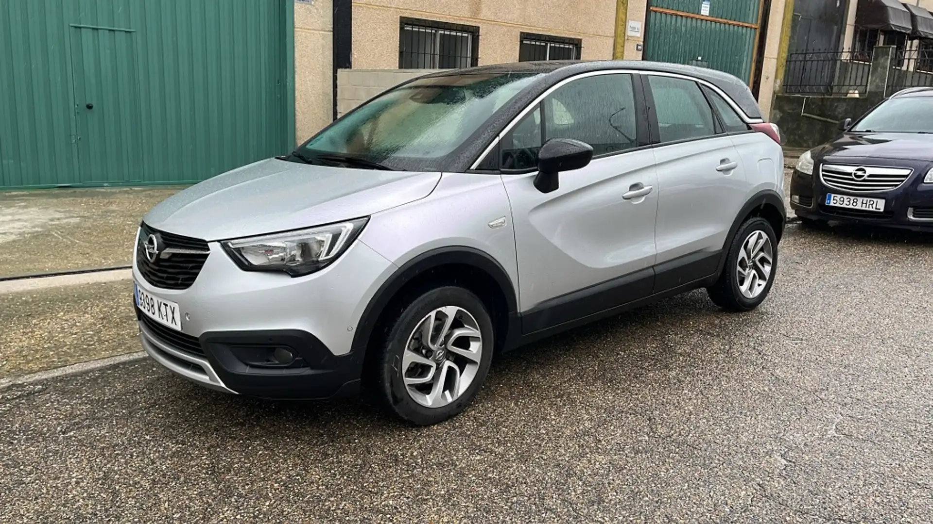 Opel Crossland X 1.2T S&S Edition 110 Grau - 1