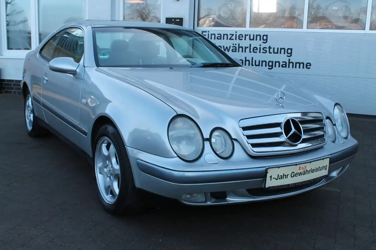 Mercedes-Benz CLK 200