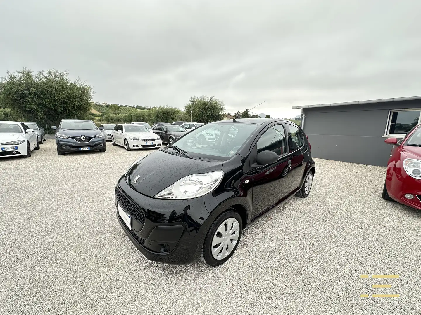 Peugeot 107 1.0 68CV 5p 76.629 km PERFETTA Noir - 1