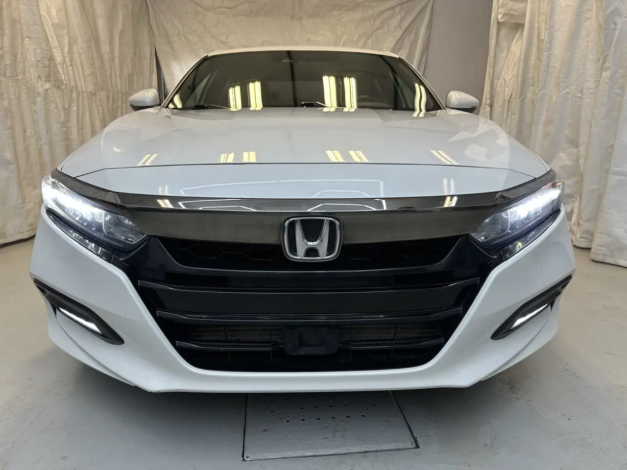 Honda Accord снимка Honda Accord