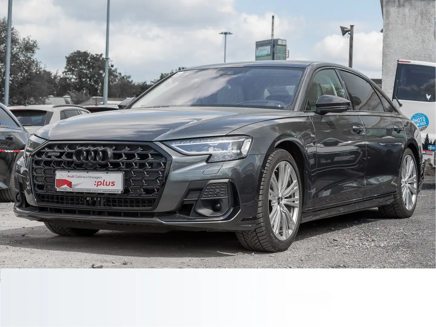 Audi A8 lang 60 TFSIe Q 2x S LINE NP177 PANO LM21 B&O Grau - 2