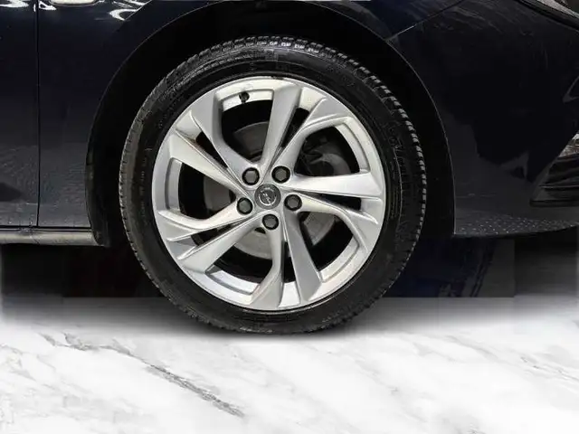 Opel Astra view 8