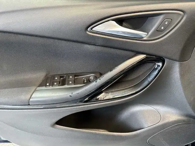 Opel Astra view 10