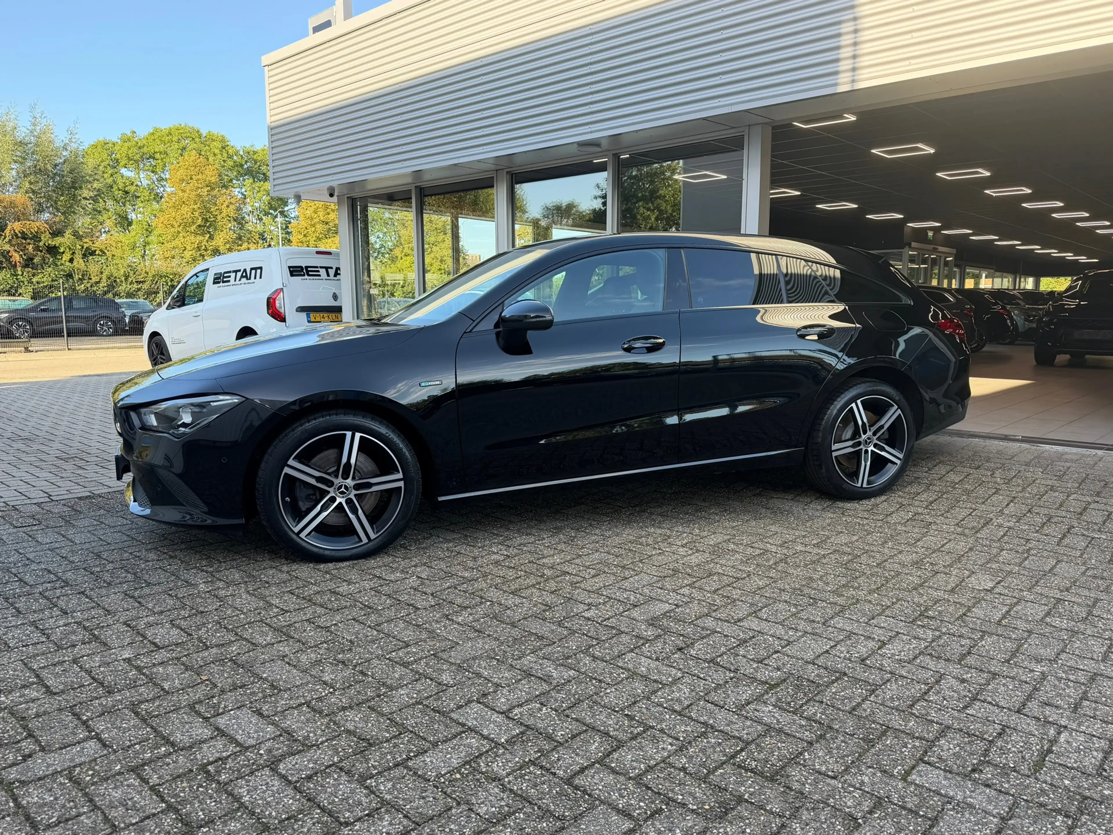 Mercedes-Benz CLA 250 Shooting Brake e Premium Plus 218 Pk | Navigatie | — photo 2