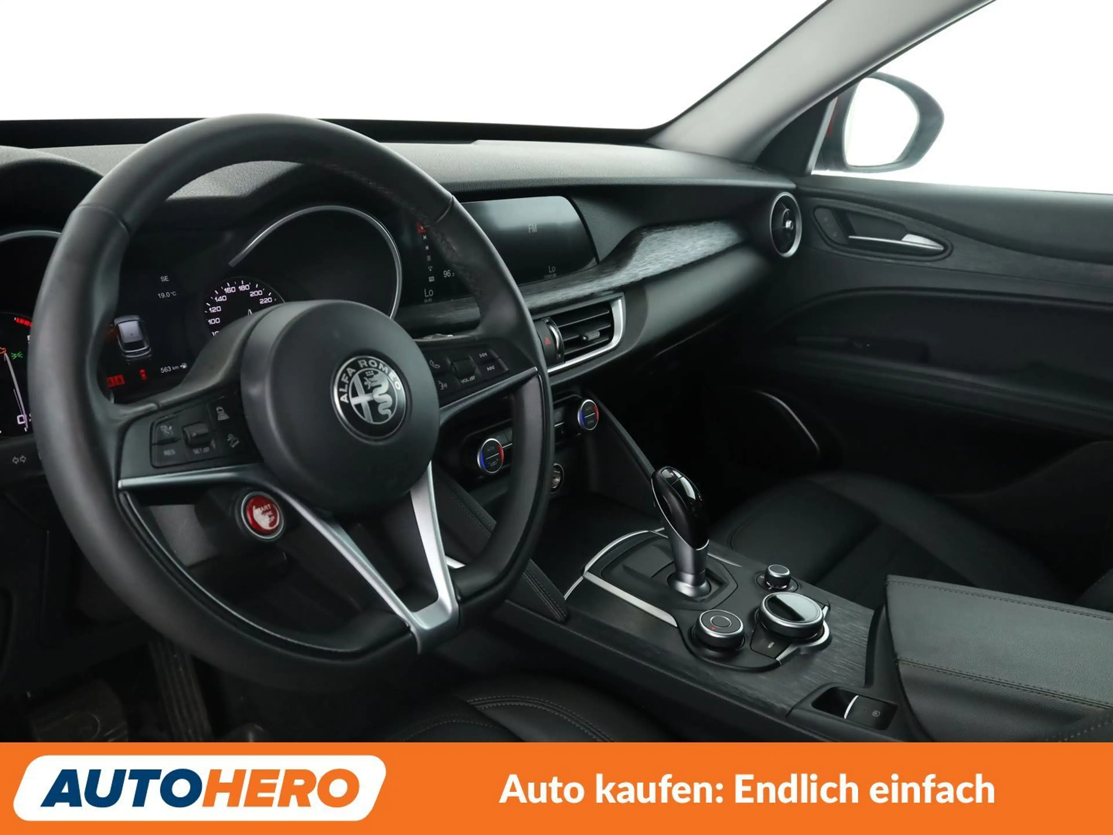 Alfa Romeo Stelvio 2.2 JTDM Super 2WD Aut.*NAV*ACC*PDC*SHZ*ALU*KLIMA* — photo 11