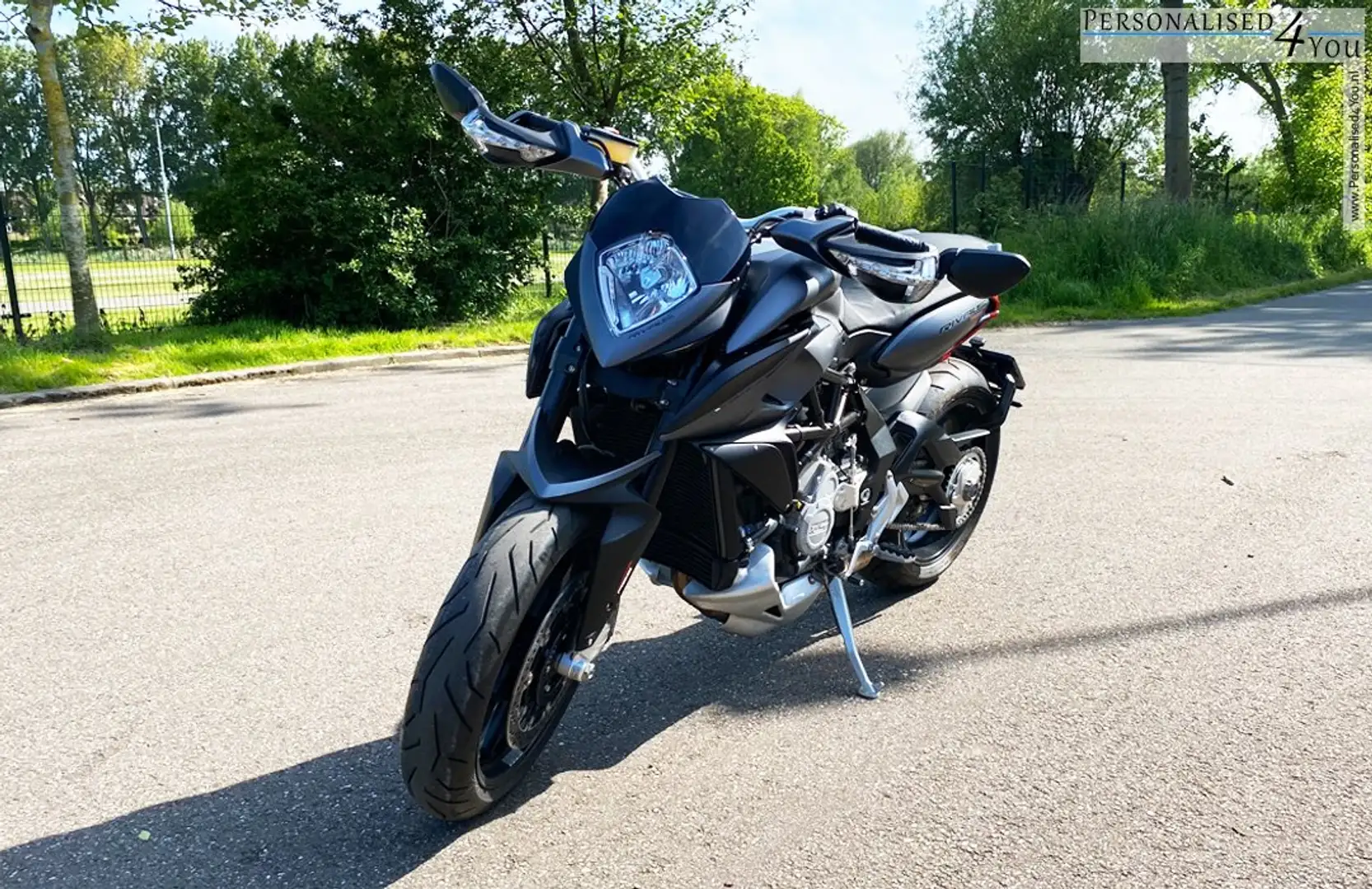 MV Agusta Rivale 800 EAS | QUICKSHIFTER | LED Grau - 1