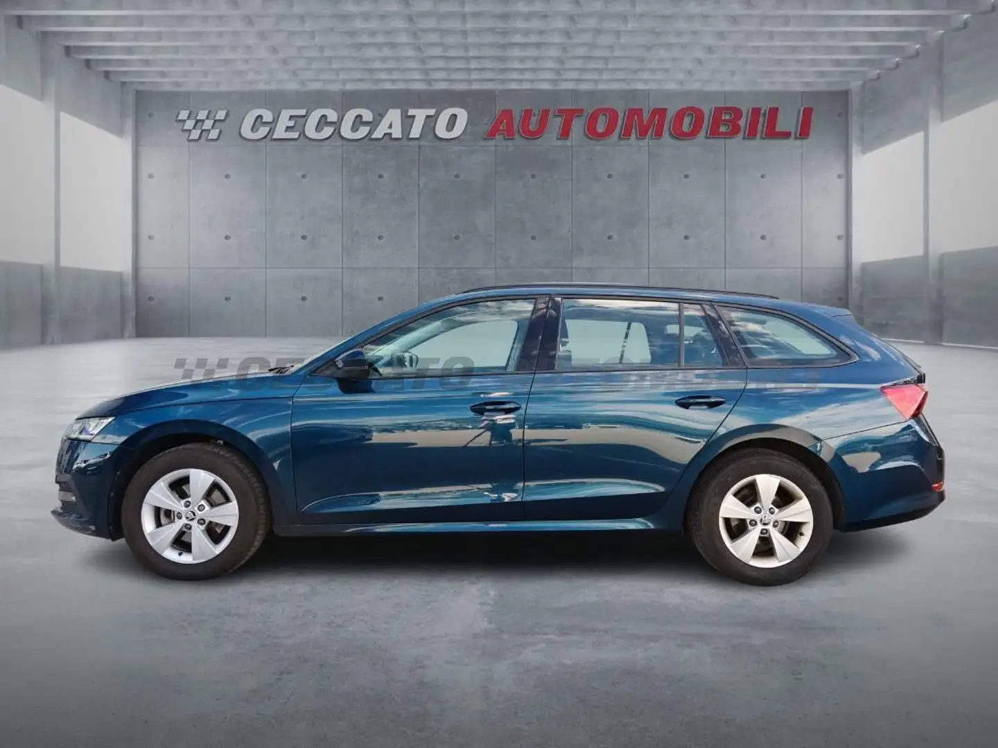 Skoda Octavia Octavia Wagon 2.0 tdi evo Executive 115cv dsg Blu/Azzurro - 2