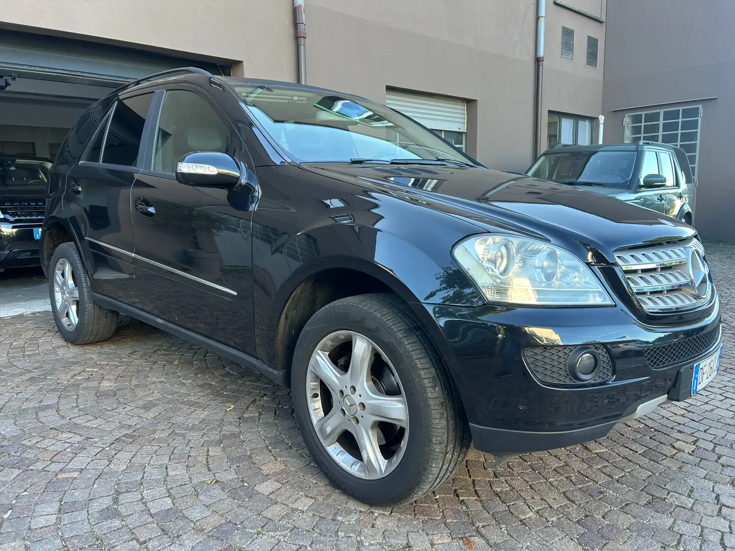 Mercedes-Benz ML 320 Classe M - W164 cdi sport  auto Nero - 2