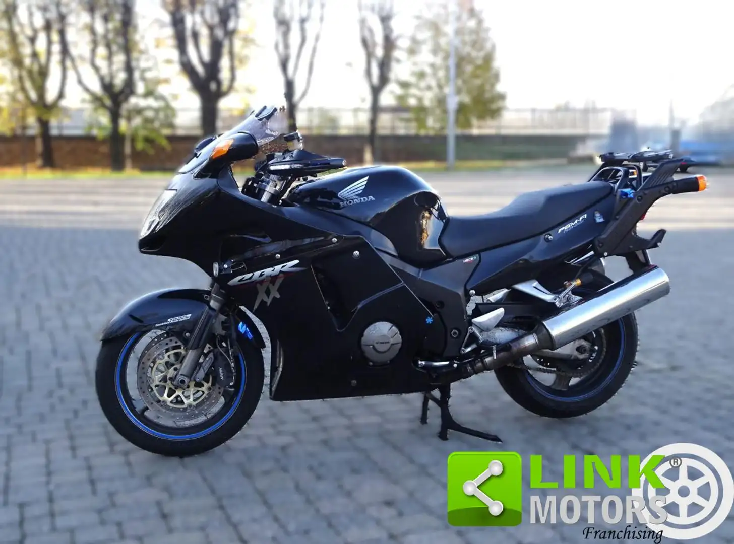 Honda CBR 1100 Super Blackbird Nero - 1