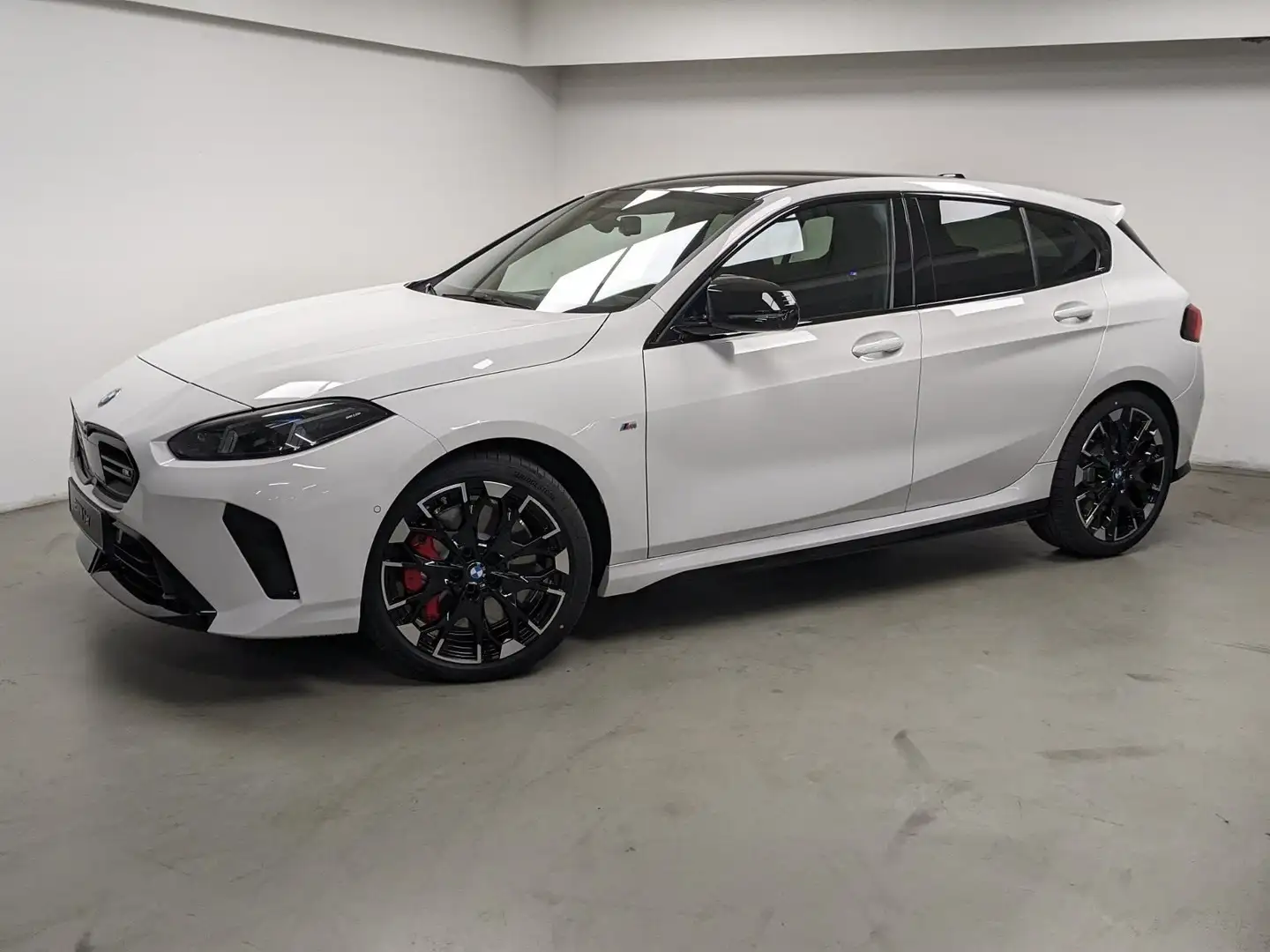 BMW 135 M135 xDrive M Sport Pro DA Prof PA+ 360° HuD 19'' Weiß - 2