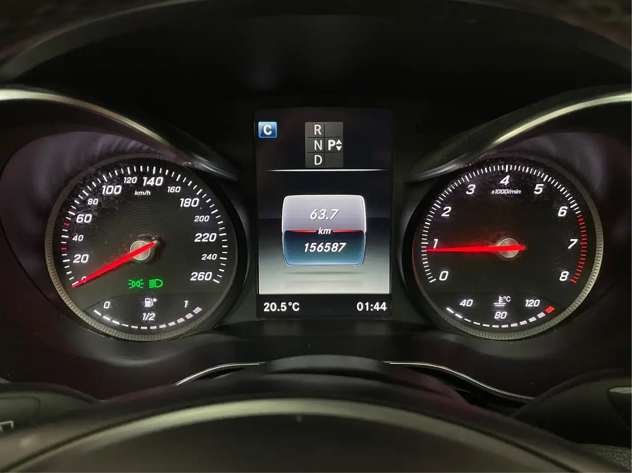 Mercedes-Benz GLC снимка Mercedes-Benz GLC