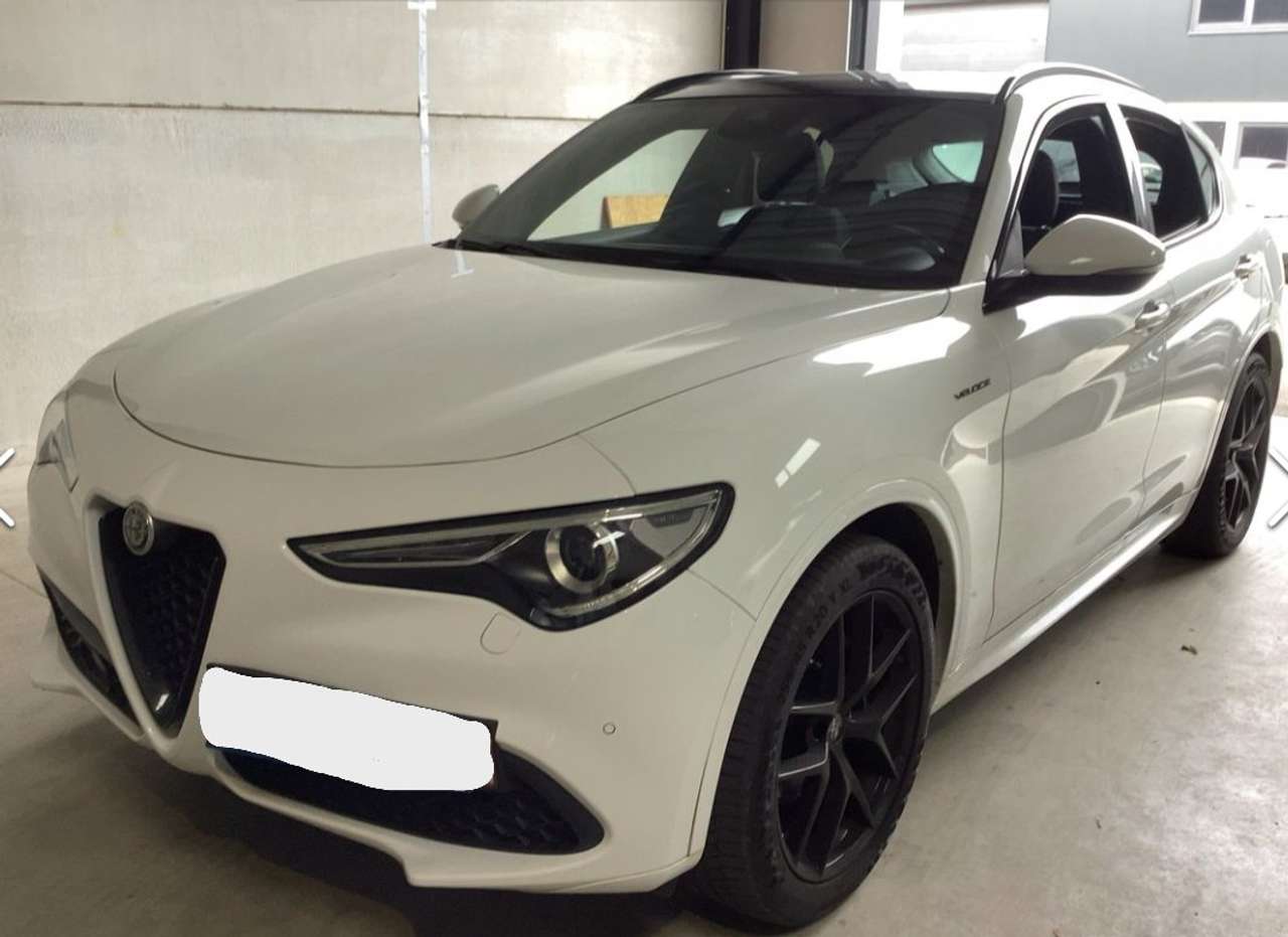 Alfa Romeo Stelvio Stelvio 2.2 t Veloce Q4 210cv auto BIANCO BELGIO