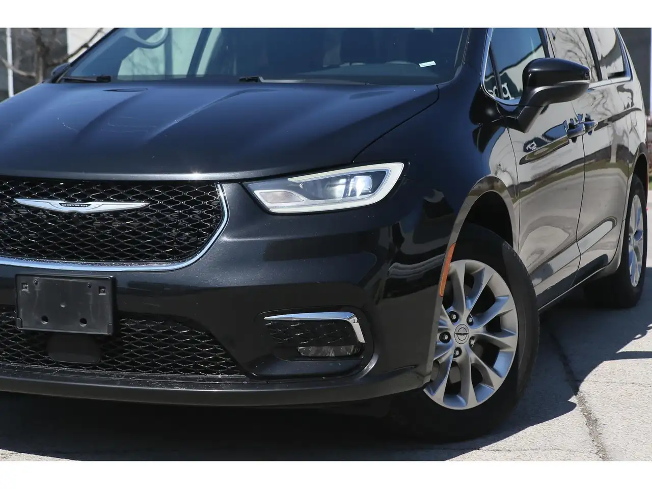 Chrysler Pacifica снимка Chrysler Pacifica