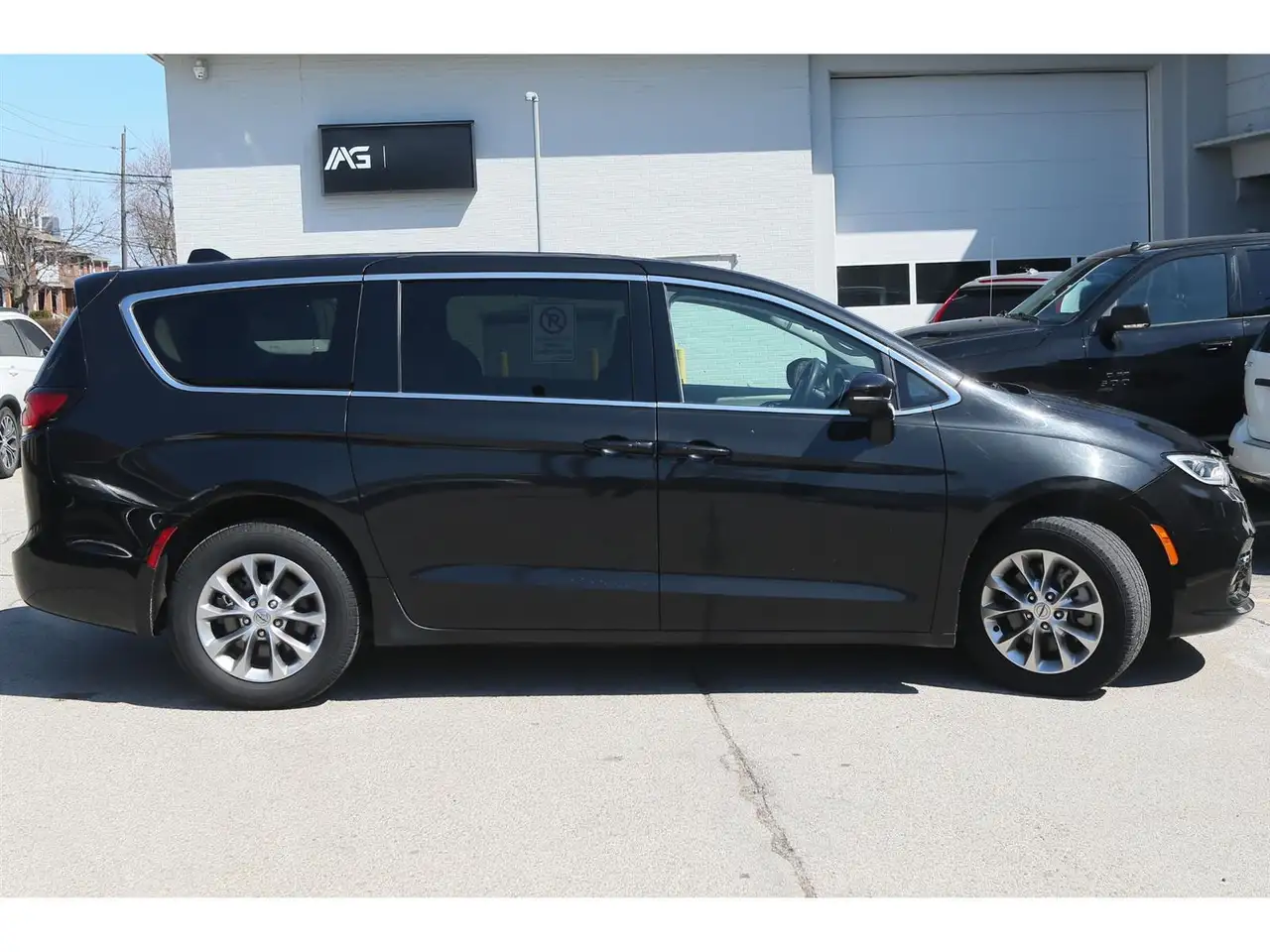 Chrysler Pacifica снимка Chrysler Pacifica