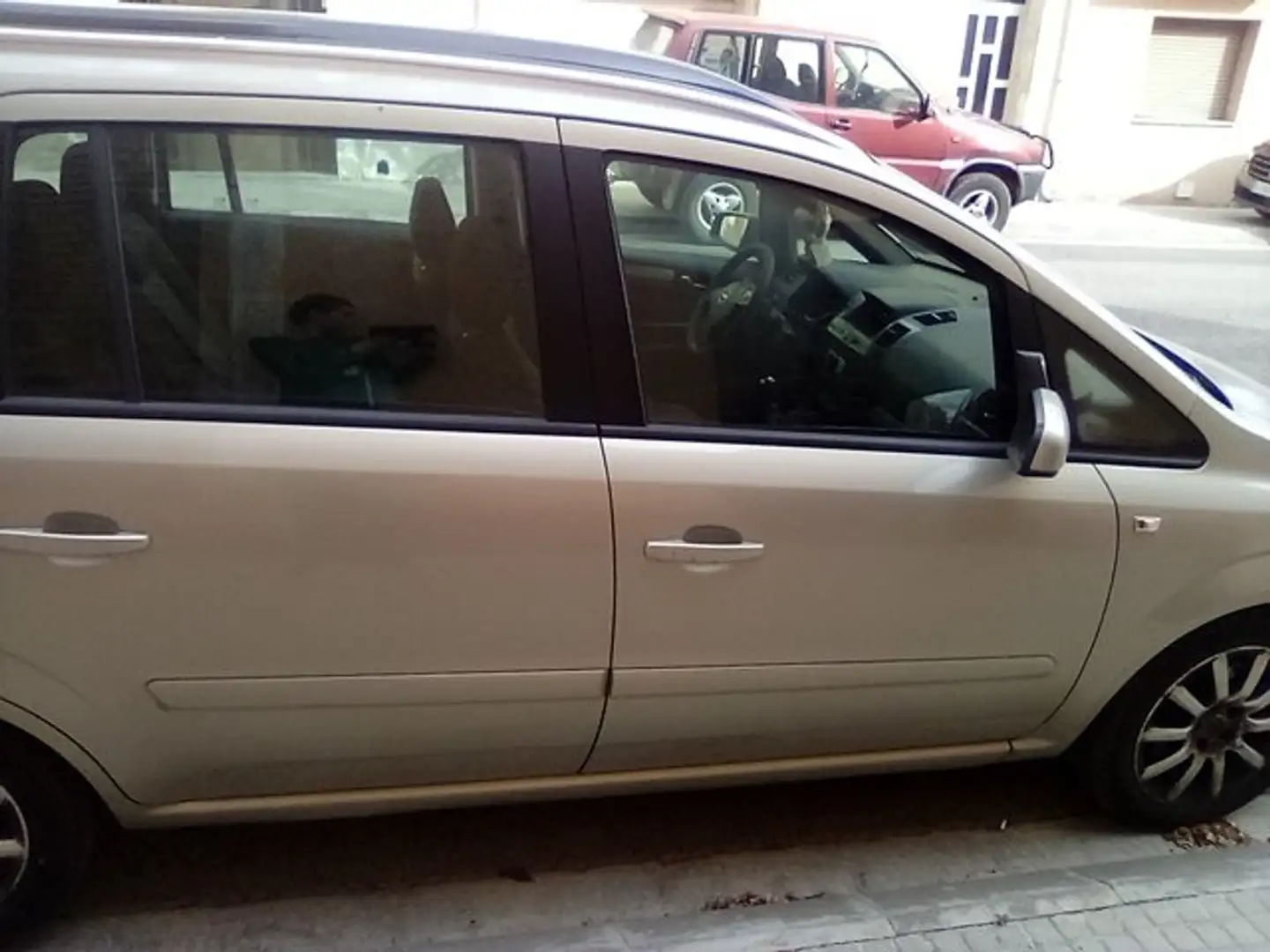 Opel Zafira Zafira 1.9CDTi 16v Cosmo 150 Cosmo Beige - 1