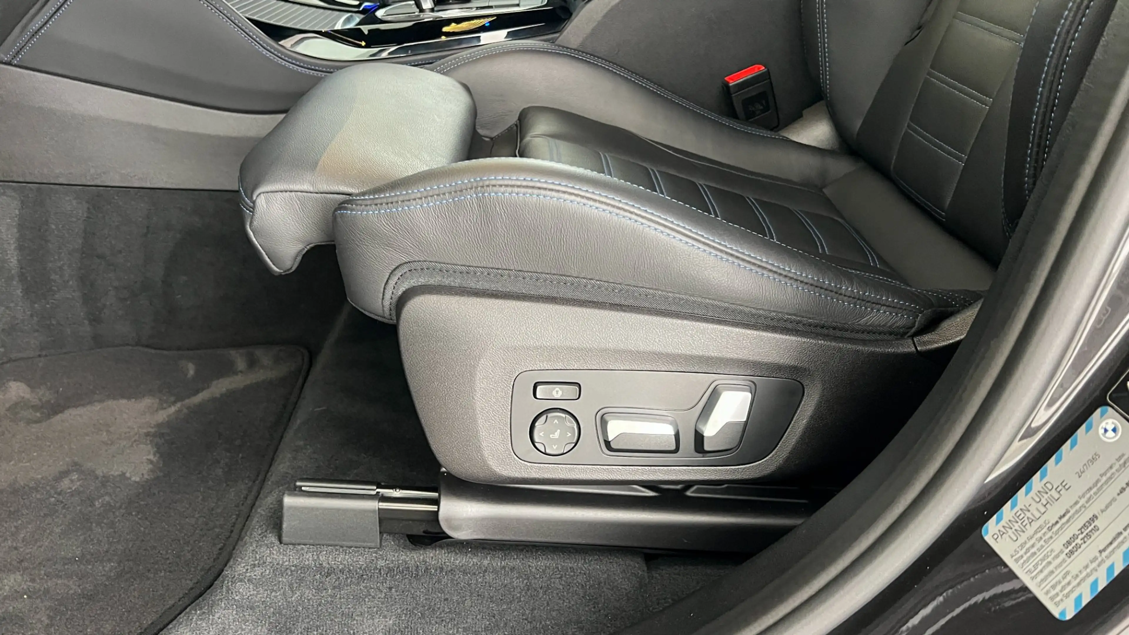 BMW X4 M40i — photo 13