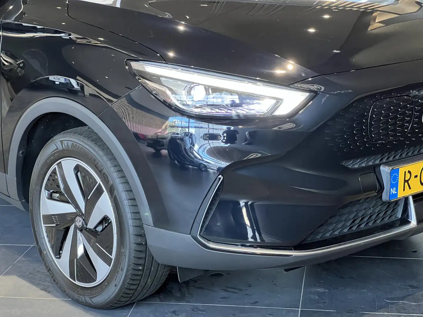 MG ZS EV Standard Range Comfort 50 kWh | Navi | Camera | Negru - 2