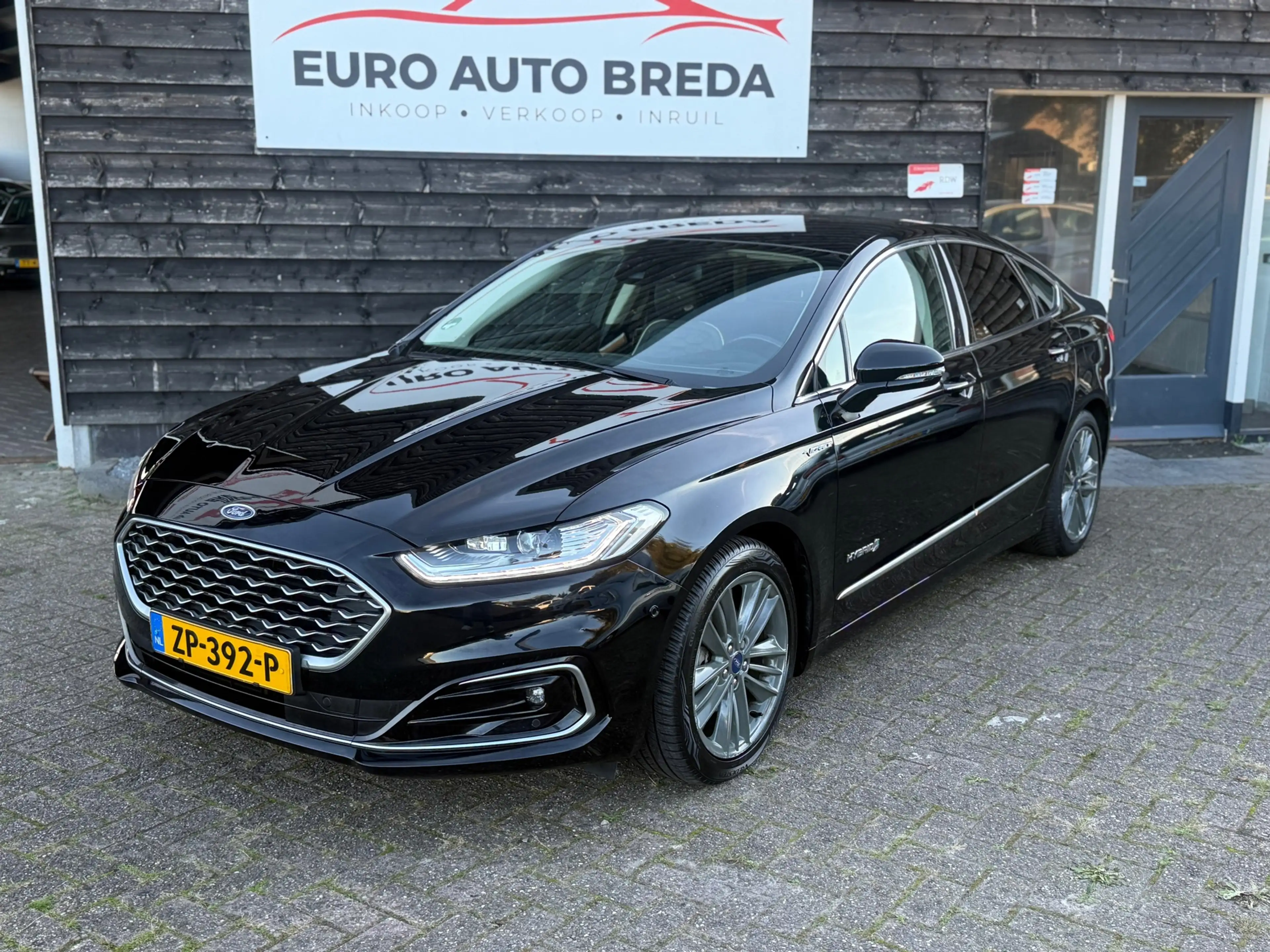 Ford Mondeo 2.0 IVCT HEV Vignale — photo 2