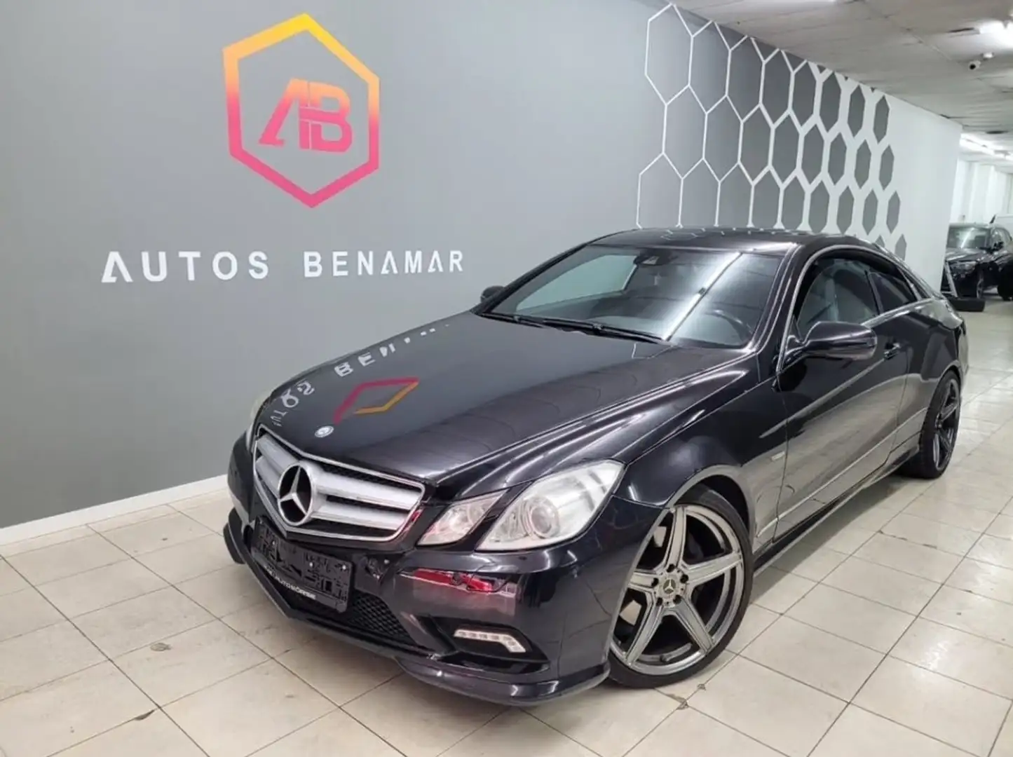 Mercedes-Benz E 350 Coupé CGI BE Prime Edition Aut. Negro - 1