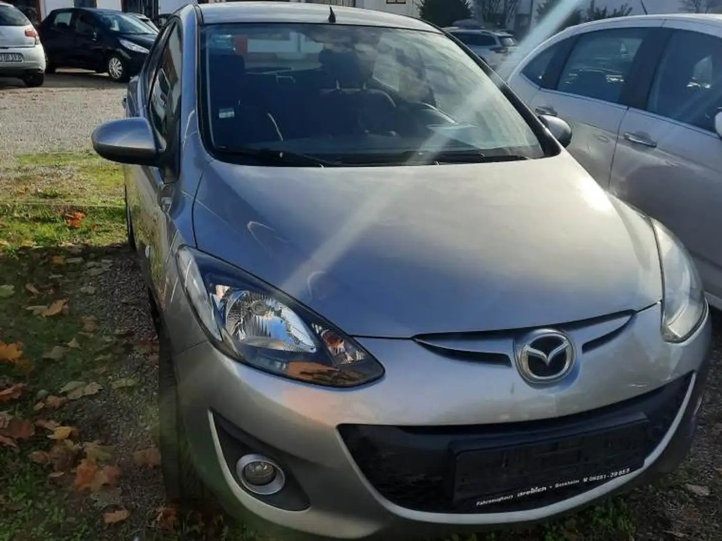 Mazda 2 2 5-Türer 1.3 MZR Active Grau - 2