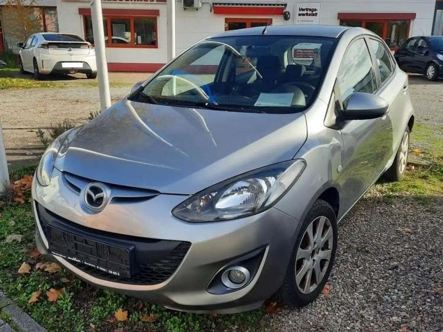Mazda 2 2 5-Türer 1.3 MZR Active Grau - 1