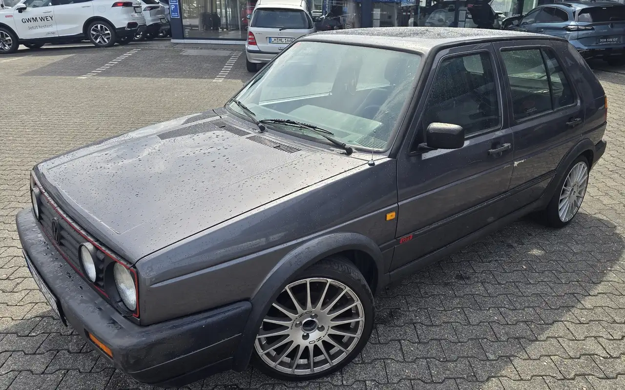 Volkswagen Golf GTI Special, foto 2