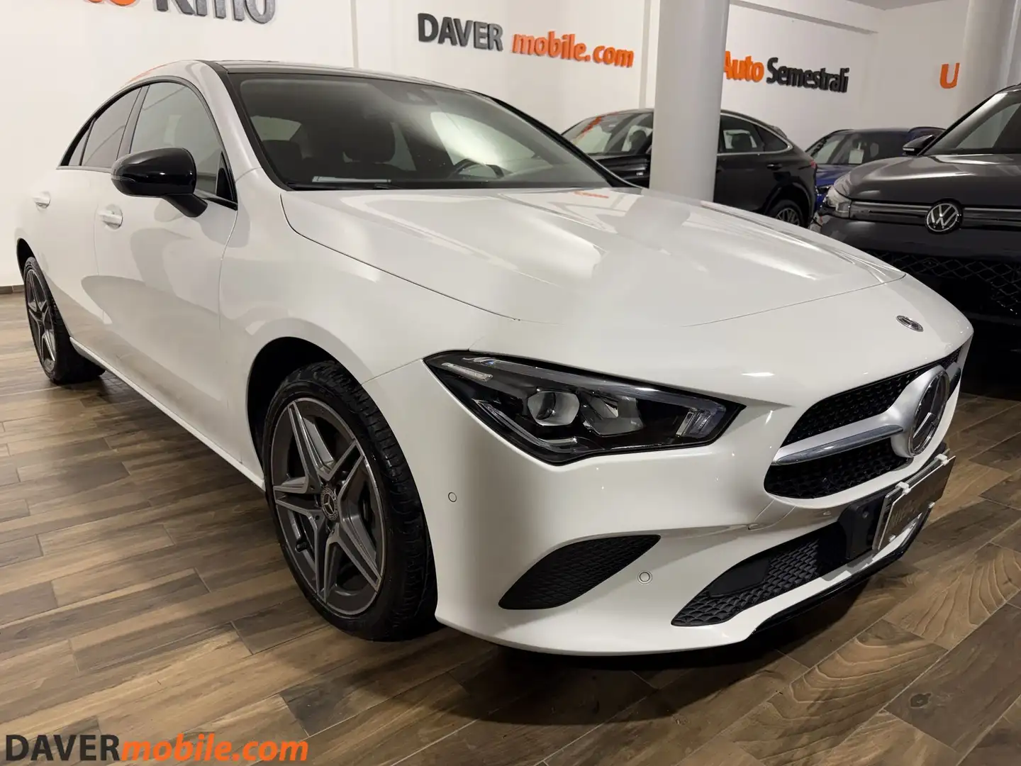 Mercedes-Benz CLA 180 CLA 180 Automatic Prem Amg pack TETTO PAN Bianco - 1