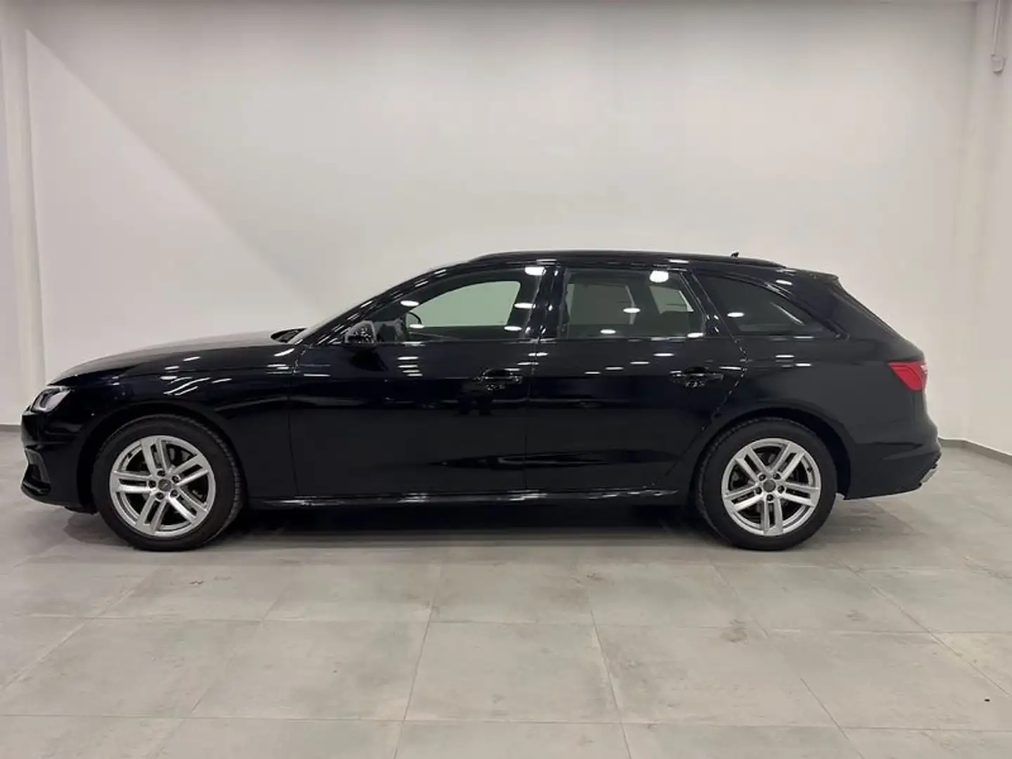 Audi A4 Avant 35 TDI/163 CV S tronic N1 Autocarro ACC GAN Nero - 2