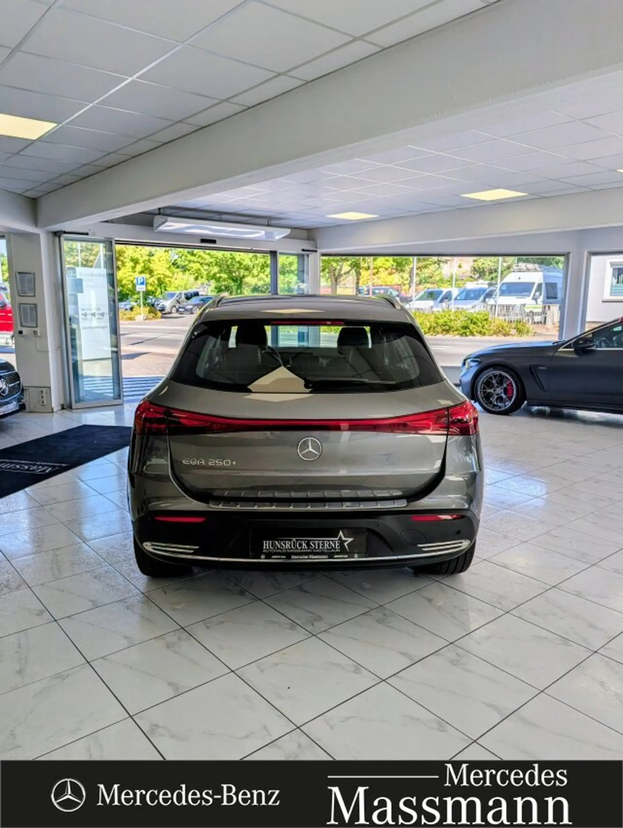 Mercedes-Benz EQA 250 EQA 250+ Progressive Navi/Klima/LED/Park-Assist. — photo 5